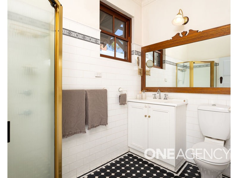 16 LINDSAY STREET, Turvey Park NSW 2650