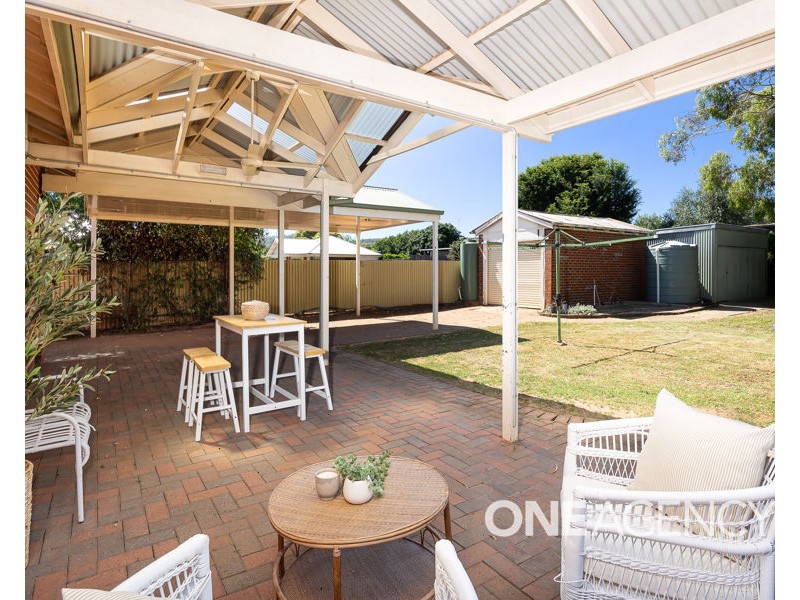 16 LINDSAY STREET, Turvey Park NSW 2650