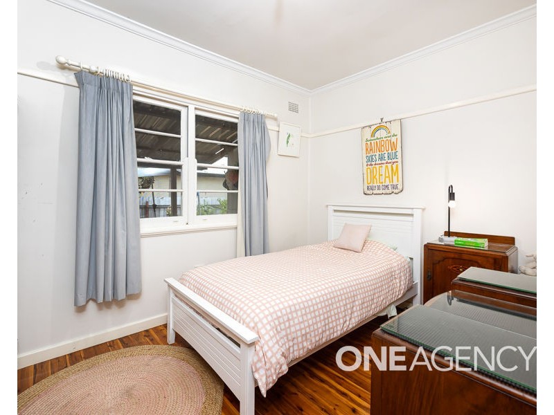 2 CHARLEVILLE ROAD, Turvey Park NSW 2650