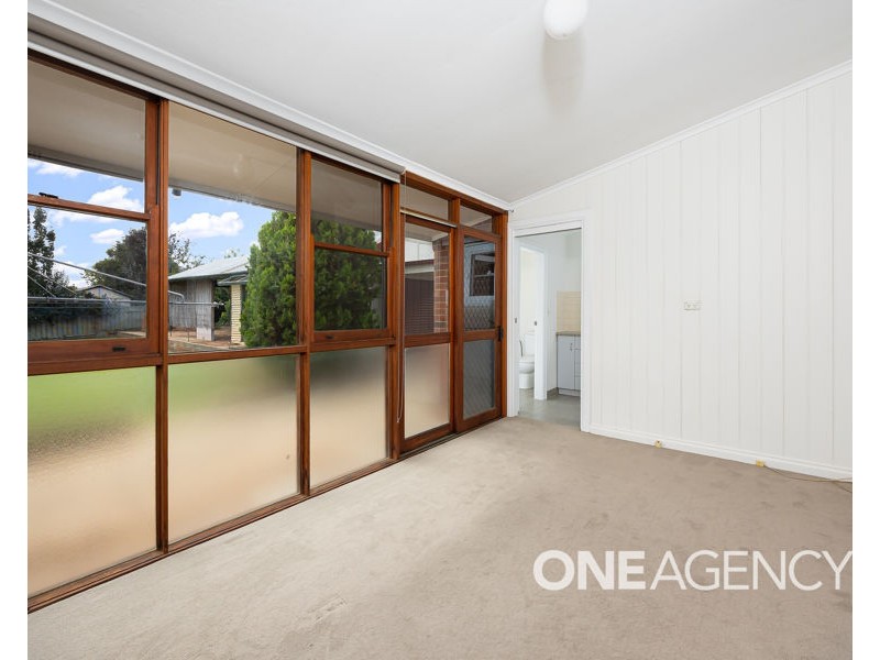 44 GRANDVIEW AVENUE, Turvey Park NSW 2650