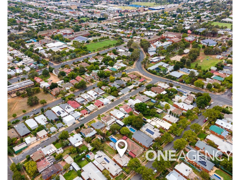 44 GRANDVIEW AVENUE, Turvey Park NSW 2650