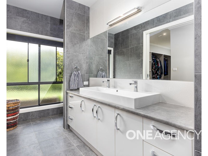 44 MATILDA CRESCENT, Gumly Gumly NSW 2652