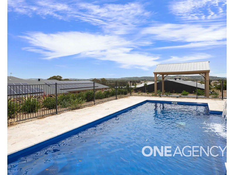 44 MATILDA CRESCENT, Gumly Gumly NSW 2652