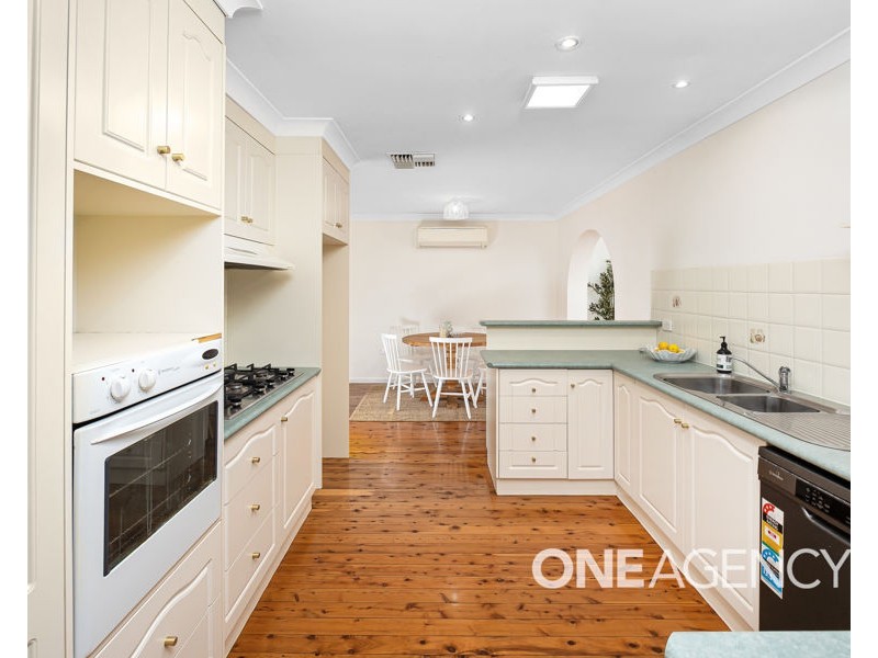 52 WHITE AVENUE, Kooringal NSW 2650