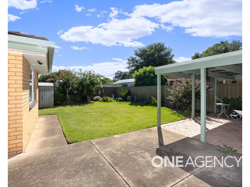 5 VANDA STREET, Lake Albert NSW 2650