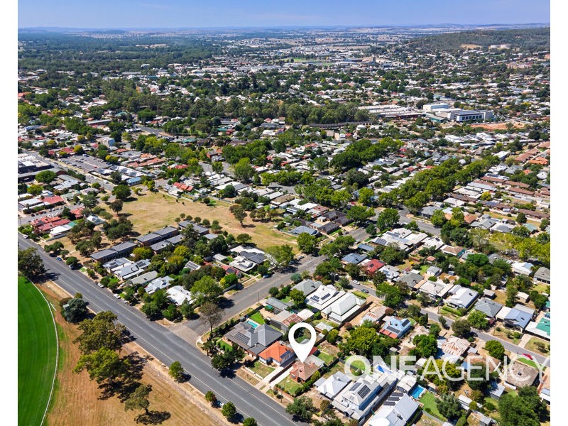 208 KINCAID STREET, Wagga Wagga NSW 2650