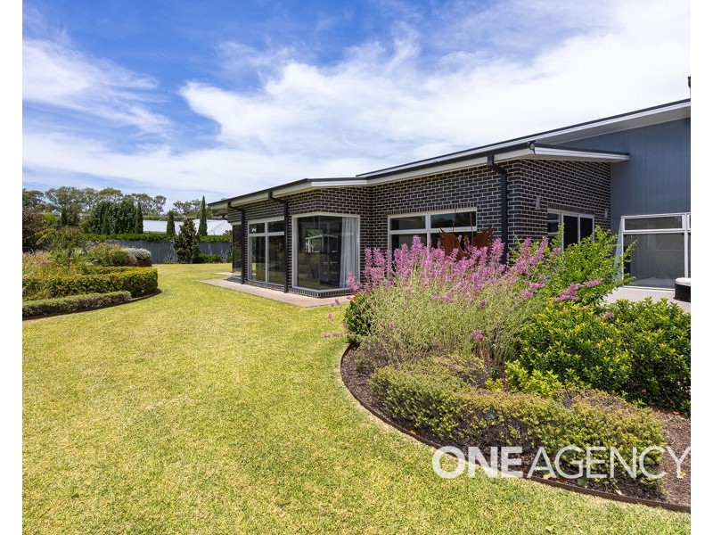 1 BELMORE PLACE, Tatton NSW 2650