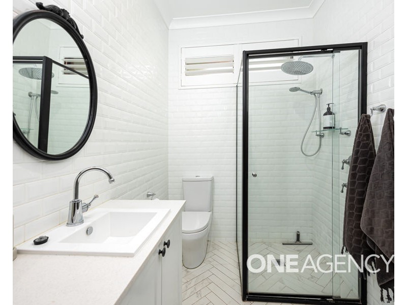 35 SUNSHINE AVENUE, Turvey Park NSW 2650