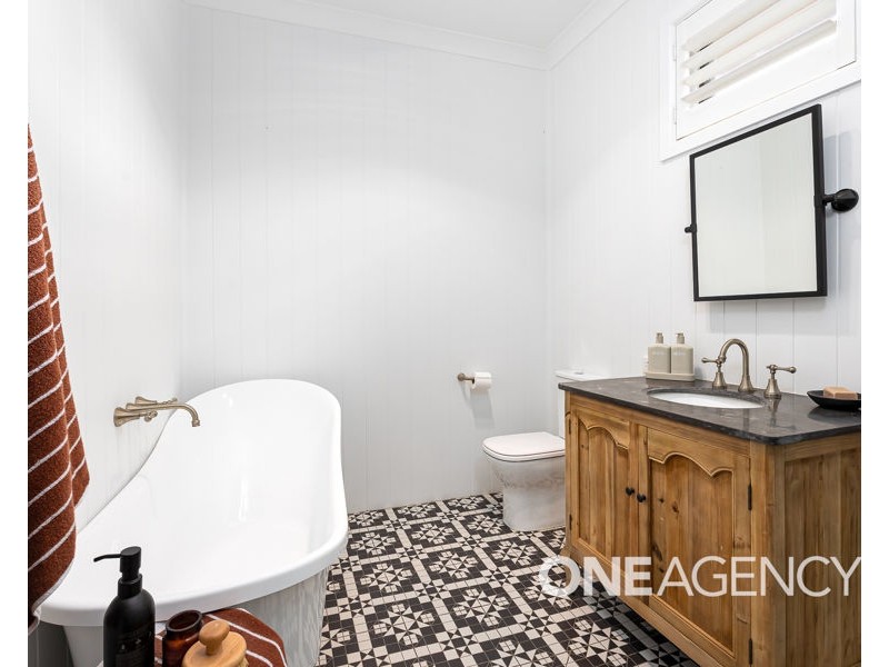 35 SUNSHINE AVENUE, Turvey Park NSW 2650