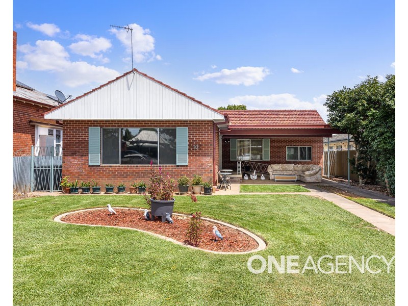 70 BEST STREET, Wagga Wagga NSW 2650