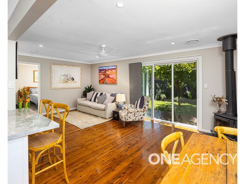 6 TINGA CRESCENT, Kooringal NSW 2650