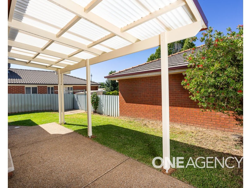 1/44 FAY AVENUE, Kooringal NSW 2650