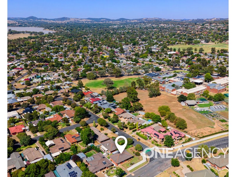 1/44 FAY AVENUE, Kooringal NSW 2650