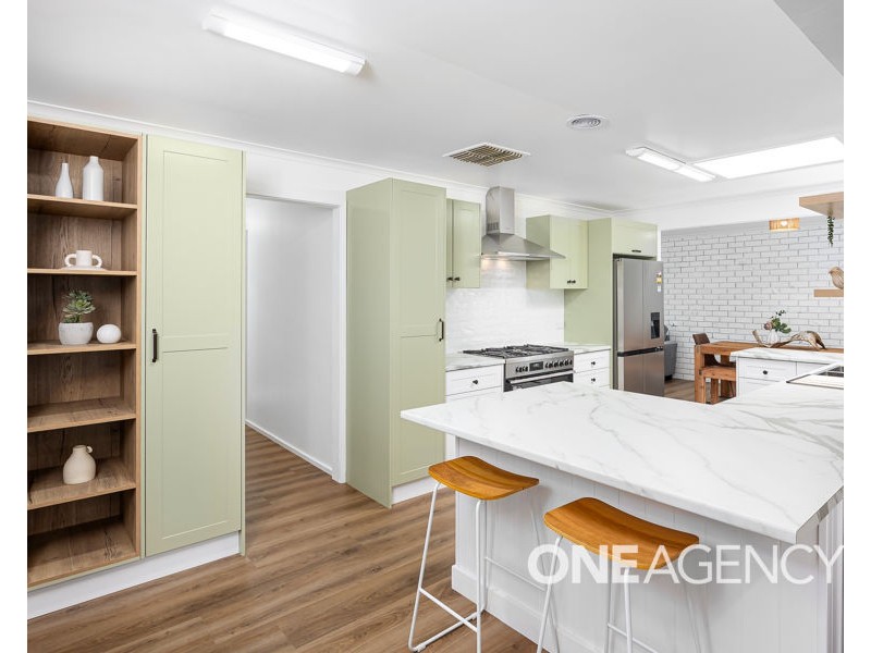 58 MAPLE ROAD, Lake Albert NSW 2650