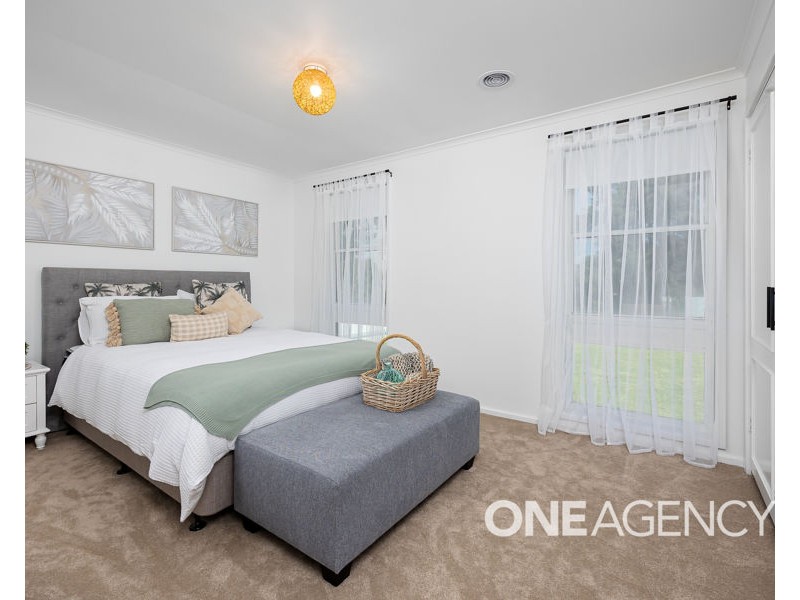 58 MAPLE ROAD, Lake Albert NSW 2650