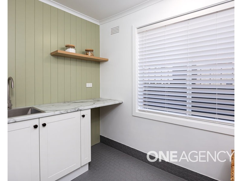 58 MAPLE ROAD, Lake Albert NSW 2650