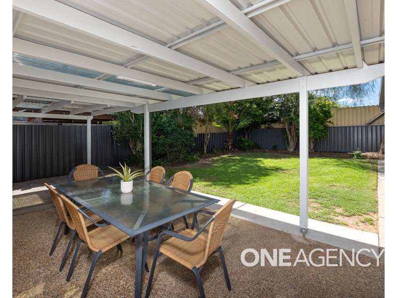 58 MAPLE ROAD, Lake Albert NSW 2650