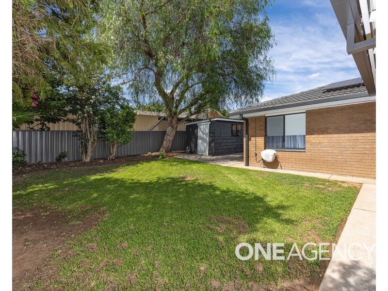 58 MAPLE ROAD, Lake Albert NSW 2650
