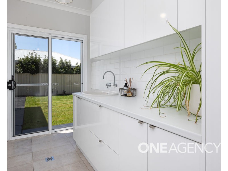 47 BARMEDMAN  AVENUE, Gobbagombalin NSW 2650