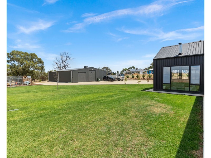 4 SIRIUS WAY, Gumly Gumly NSW 2652