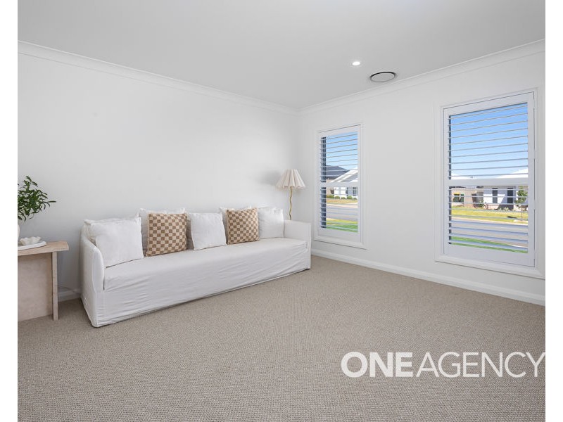14 VALENCIA DRIVE, Gobbagombalin NSW 2650