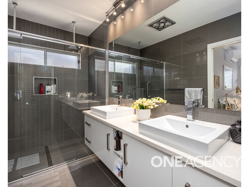 14 DURACK CIRCUIT, Boorooma NSW 2650