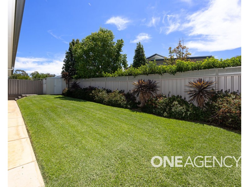 14 DURACK CIRCUIT, Boorooma NSW 2650