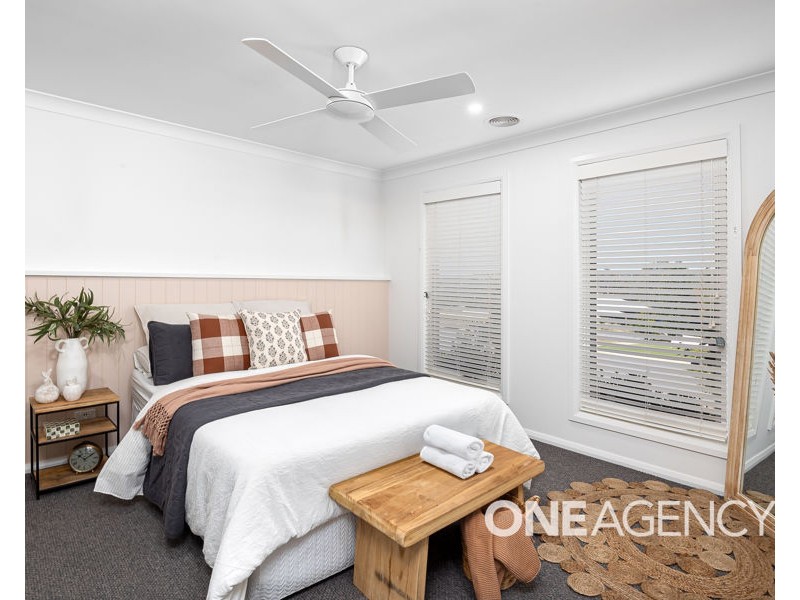 43 BARTON AVENUE, Lloyd NSW 2650