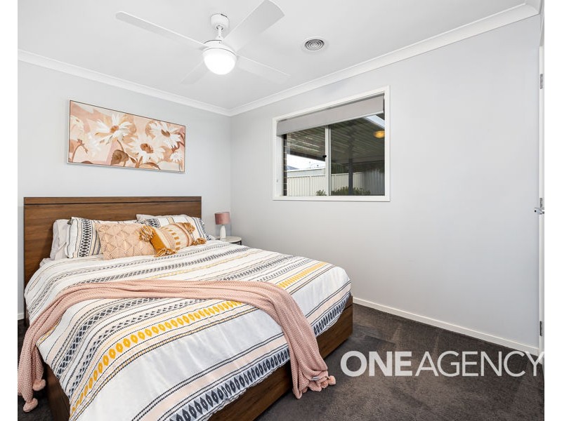 44 ROSS PARKWAY, Gobbagombalin NSW 2650