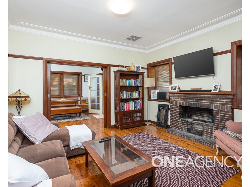 30 TREVOR STREET, Turvey Park NSW 2650