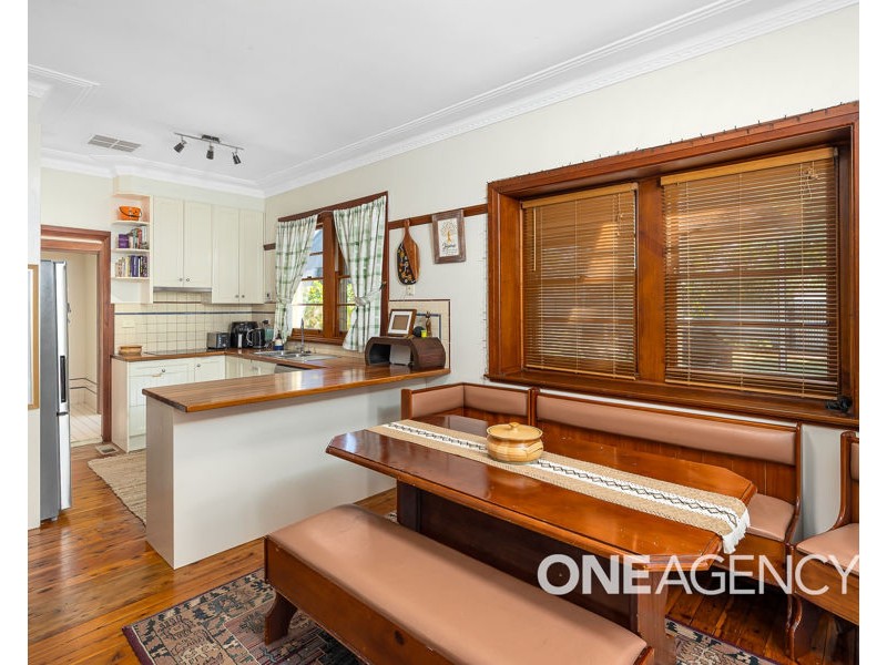 30 TREVOR STREET, Turvey Park NSW 2650