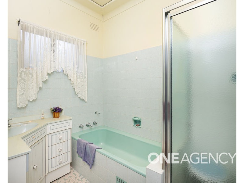 22 COLONG PLACE, Kooringal NSW 2650