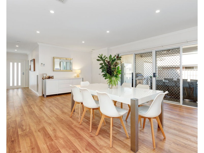 5 WARAMBEE STREET, Glenfield Park NSW 2650