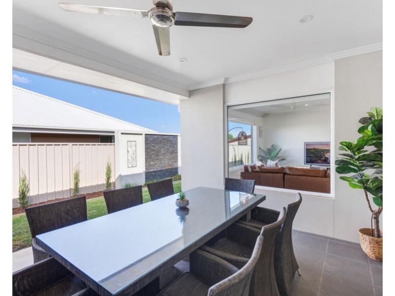 5 WARAMBEE STREET, Glenfield Park NSW 2650