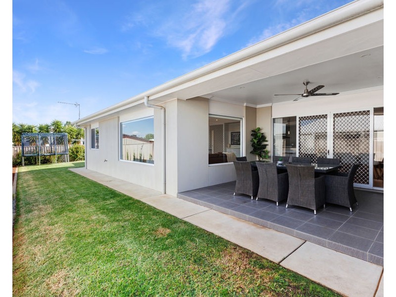 5 WARAMBEE STREET, Glenfield Park NSW 2650