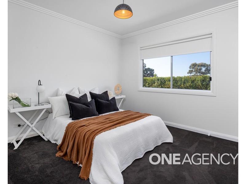 3 ROSE PLACE, Boorooma NSW 2650