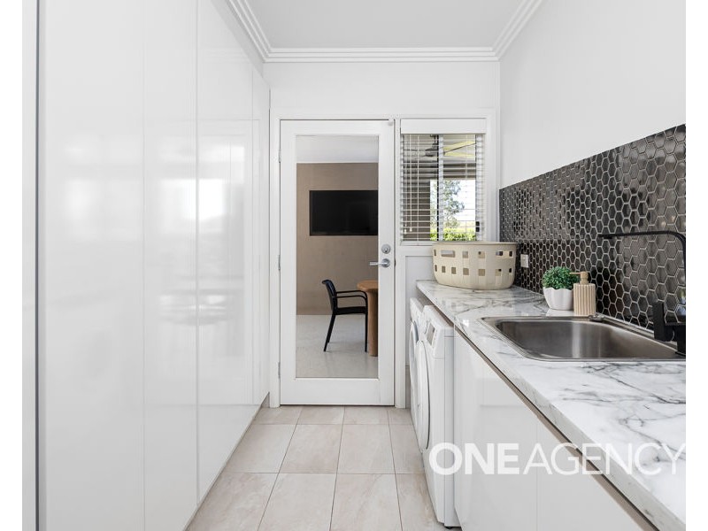 3 ROSE PLACE, Boorooma NSW 2650