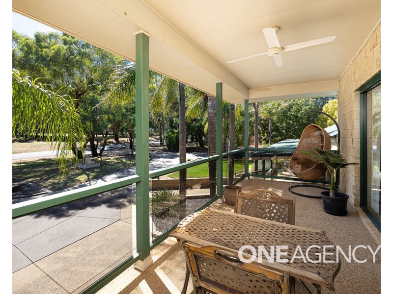 18 KYEAMBA AVENUE, Lake Albert NSW 2650