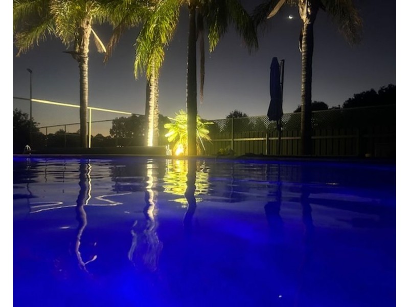 18 KYEAMBA AVENUE, Lake Albert NSW 2650