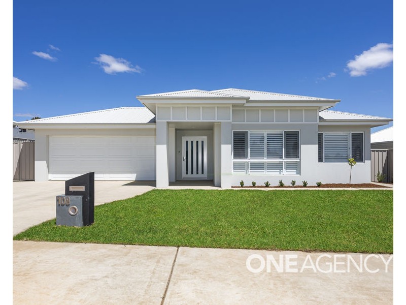 108 VALENCIA DRIVE, Gobbagombalin NSW 2650