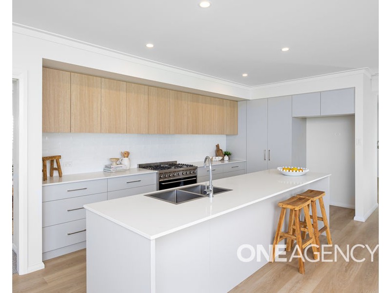 108 VALENCIA DRIVE, Gobbagombalin NSW 2650