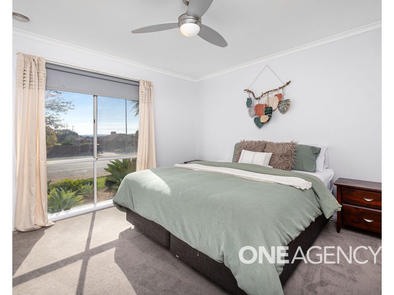 1 KIMBA DRIVE, Glenfield Park NSW 2650