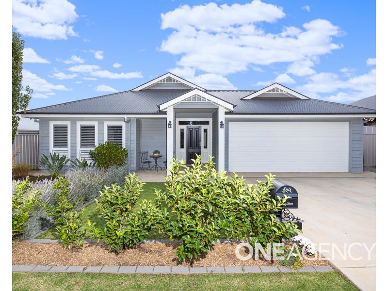 39 COPPABELLA DRIVE, Gobbagombalin NSW 2650