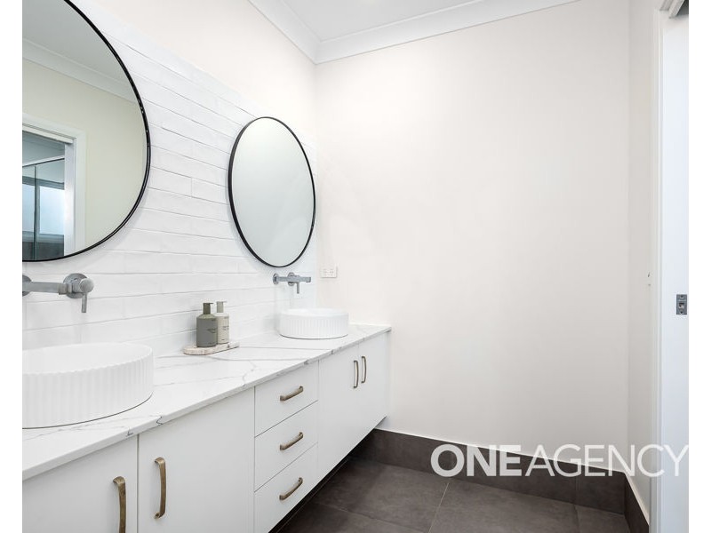 39 COPPABELLA DRIVE, Gobbagombalin NSW 2650