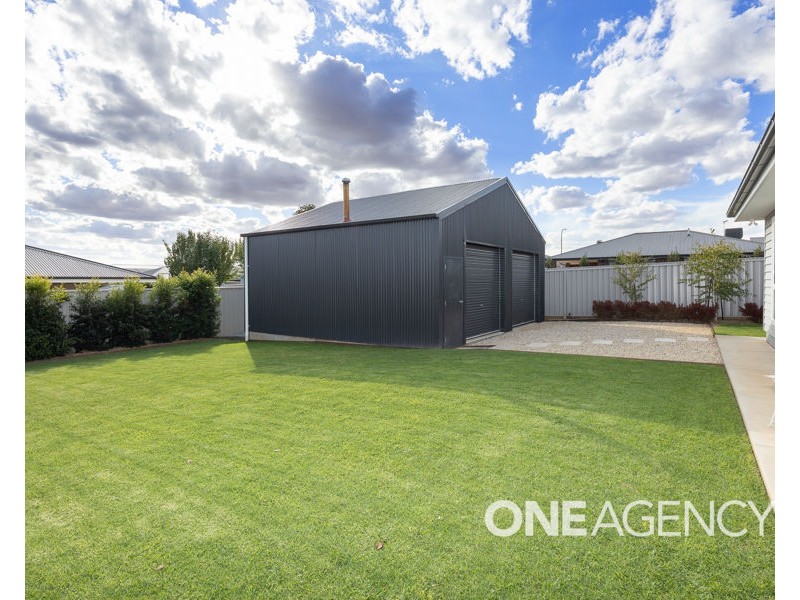 39 COPPABELLA DRIVE, Gobbagombalin NSW 2650