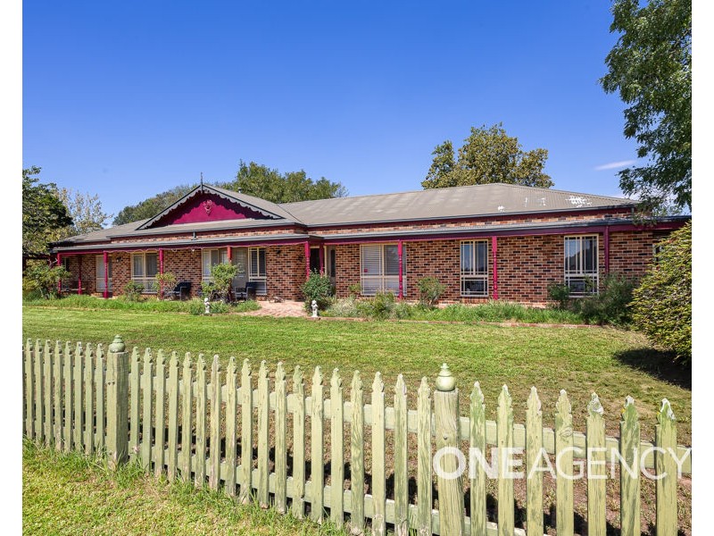 331 INGLEWOOD ROAD, Lake Albert NSW 2650