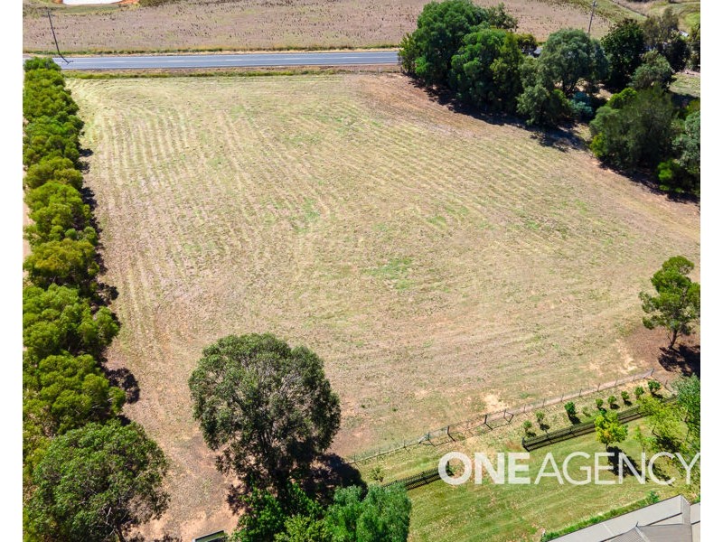 331 INGLEWOOD ROAD, Lake Albert NSW 2650