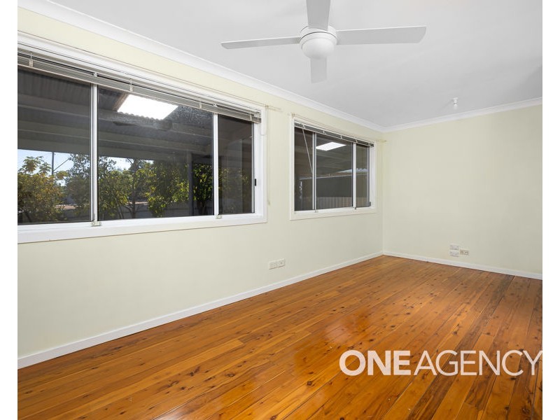 43 NORTHCOTT PARADE, Mount Austin NSW 2650