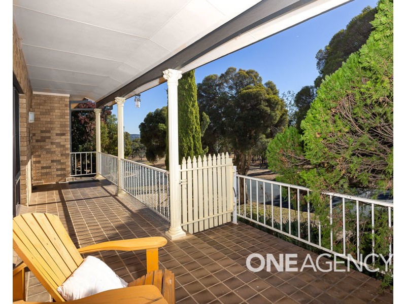 1 AMSTERDAM CRESCENT, Tolland NSW 2650