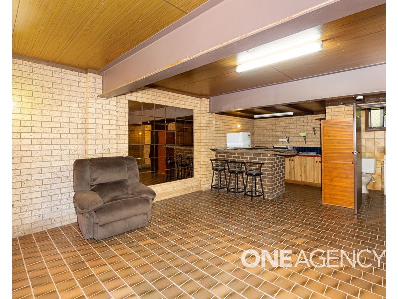 1 AMSTERDAM CRESCENT, Tolland NSW 2650
